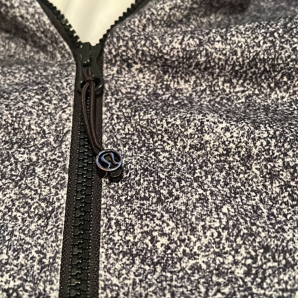 Lululemon Jacket - Picture 3 of 8